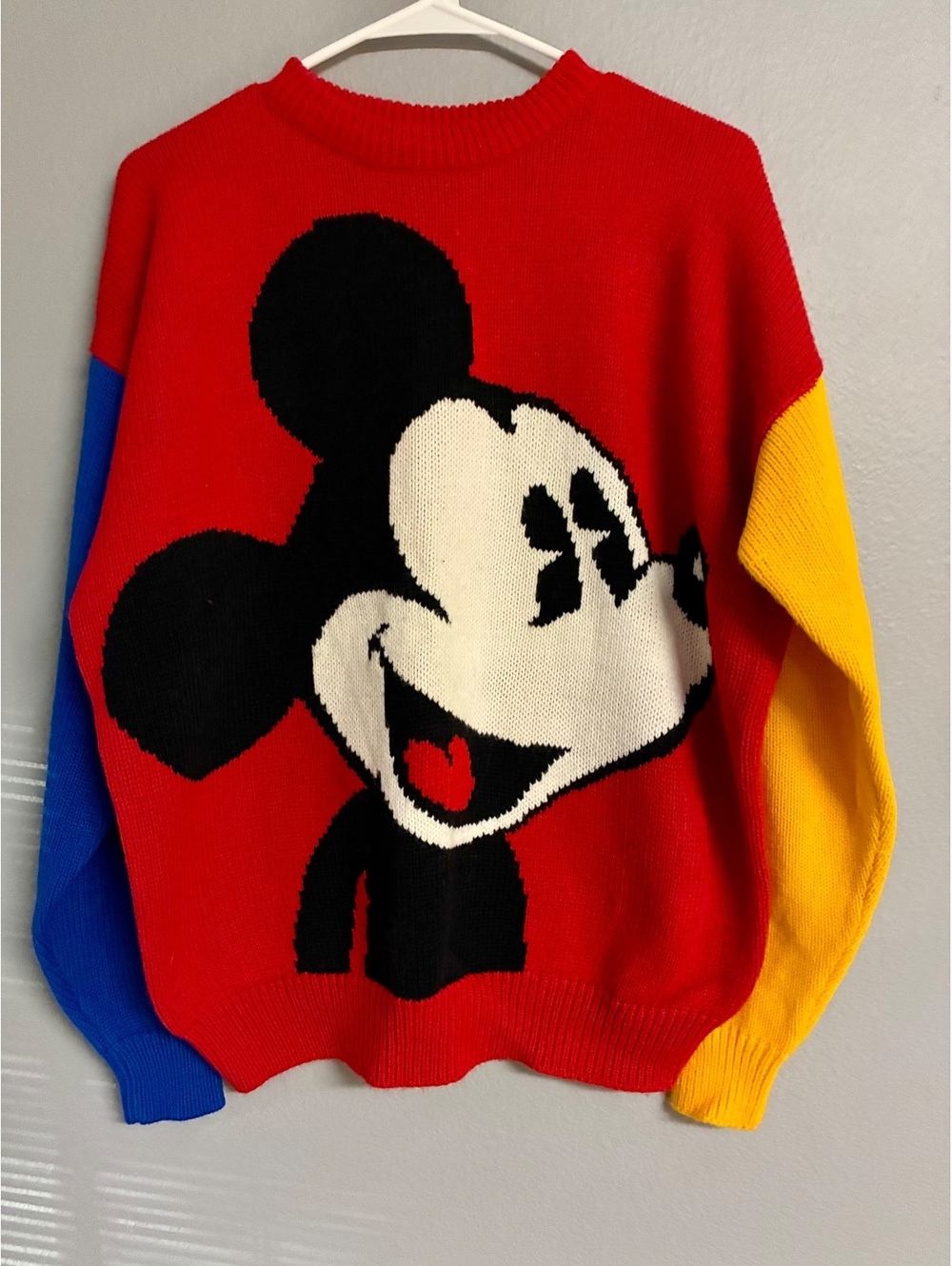 Vintage Mickey & Co Colorblock Mickey Mouse Sweater Size Large